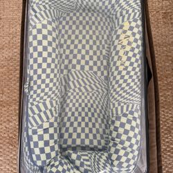 DocATot Deluxe+ Dock