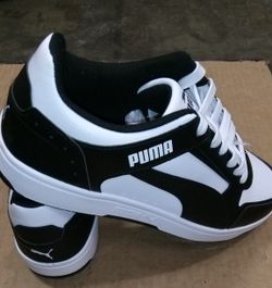 Puma Sneakers