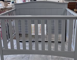 Delta Children Crib + Delta Children Mattress