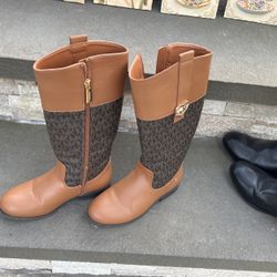 MK Boots 
