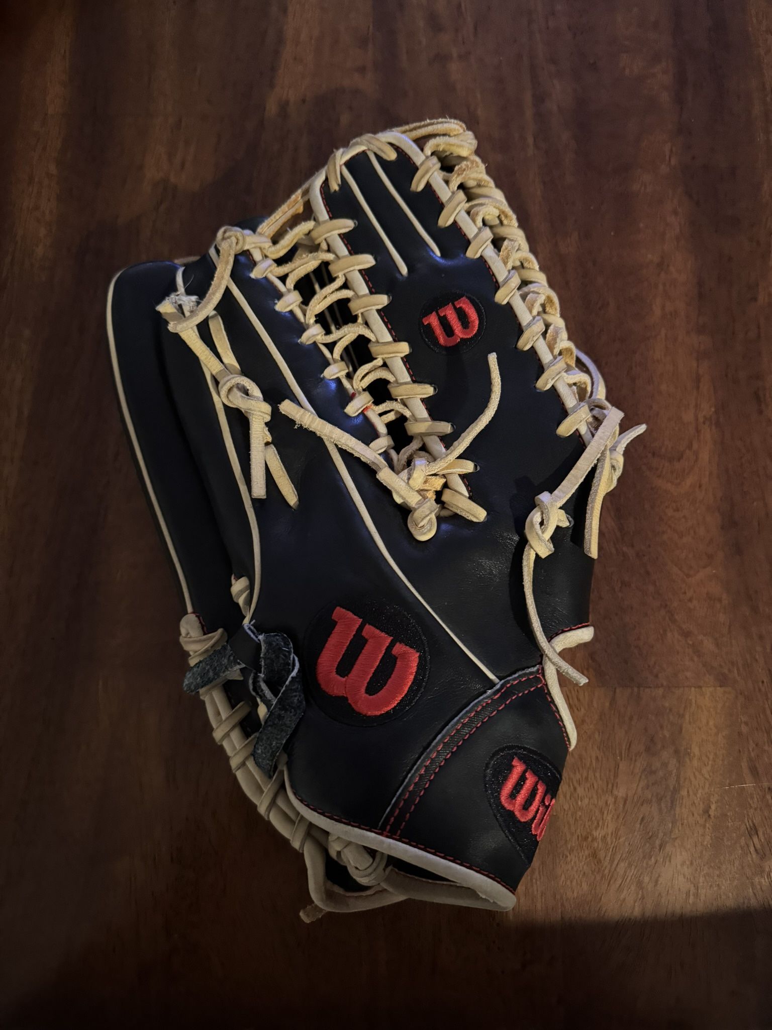 Wilson A2000 