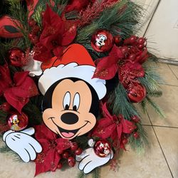 Mickey Wreath 
