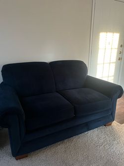 La Z Boy Love seat, Royal blue