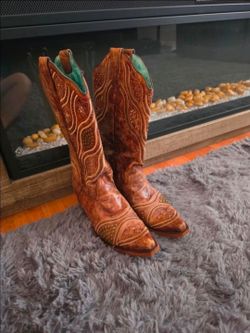 Brown Leather cowgirl boots