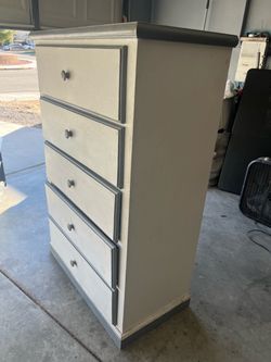 White wooden dresser