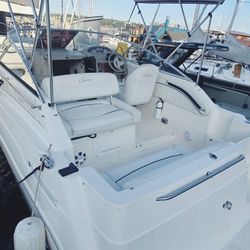 Bayliner 2355 ciera sunbridge.