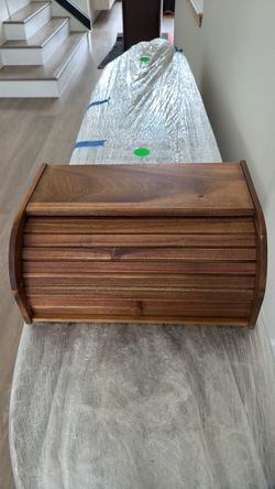 Vintage Wooden Roll-Top Bread Box – Classic Acacia / Walnut Finish Countertop Keeper