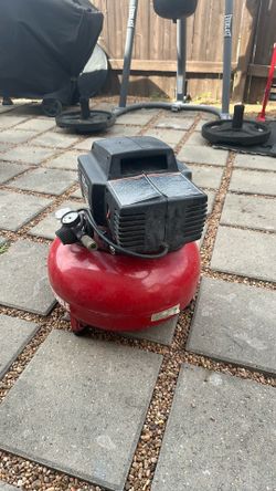 Porter-Cable 135 PSI 6-Gallon Pancake Air Compressor