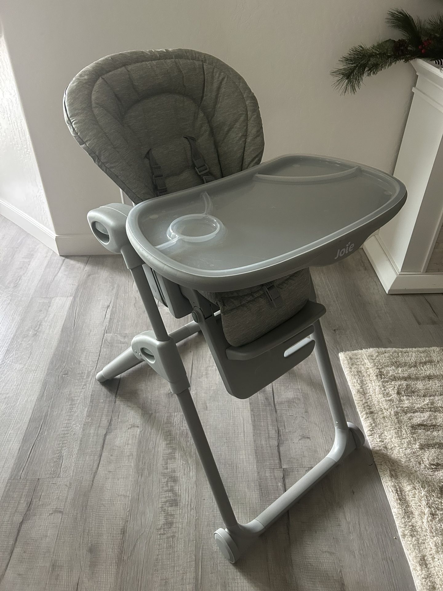 Joie recline Highchair