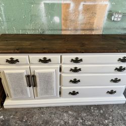 Beautiful Dresser / Sideboard 