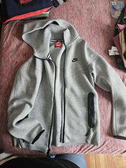 Nike Tech Sweater