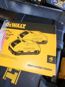 Firm Price 🛑 Dewalt 20v 4.0 2-pack batteries new. Precio firme 🛑