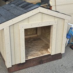 Brand New Dog House 
