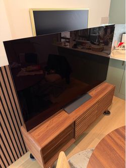 LG C5 65” and mid century modern table stand combo