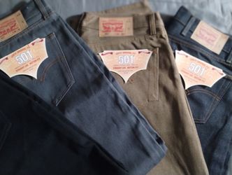 "LEVI'S"