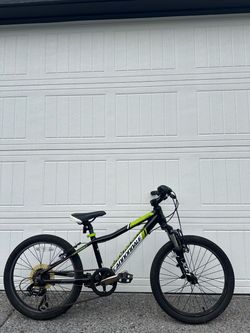 Cannondale Trail 20 Kids’ Mountain Bike – Lightweight Bicycle