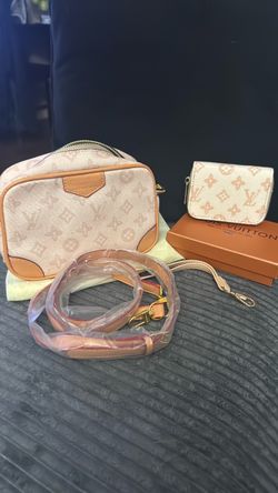 Purse with wallet clutch