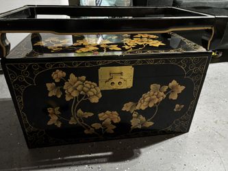 Black Art Chest 