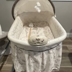 Baby Bassinet and Bouncer