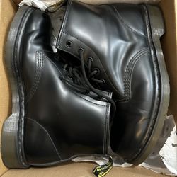 Dr Marten Boots Men’s Sz11