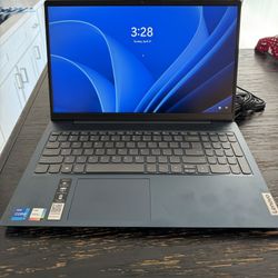 Laptop Lenovo Ideapad 5 (Windows 11)