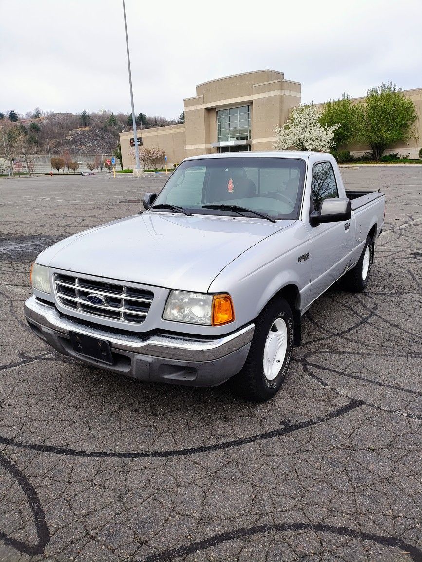 Ford Ranger XLT 2003 Runs Good Clean 4 Cylinder