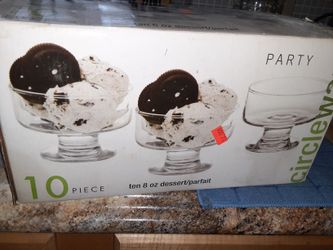Dessert Dishes / cups
