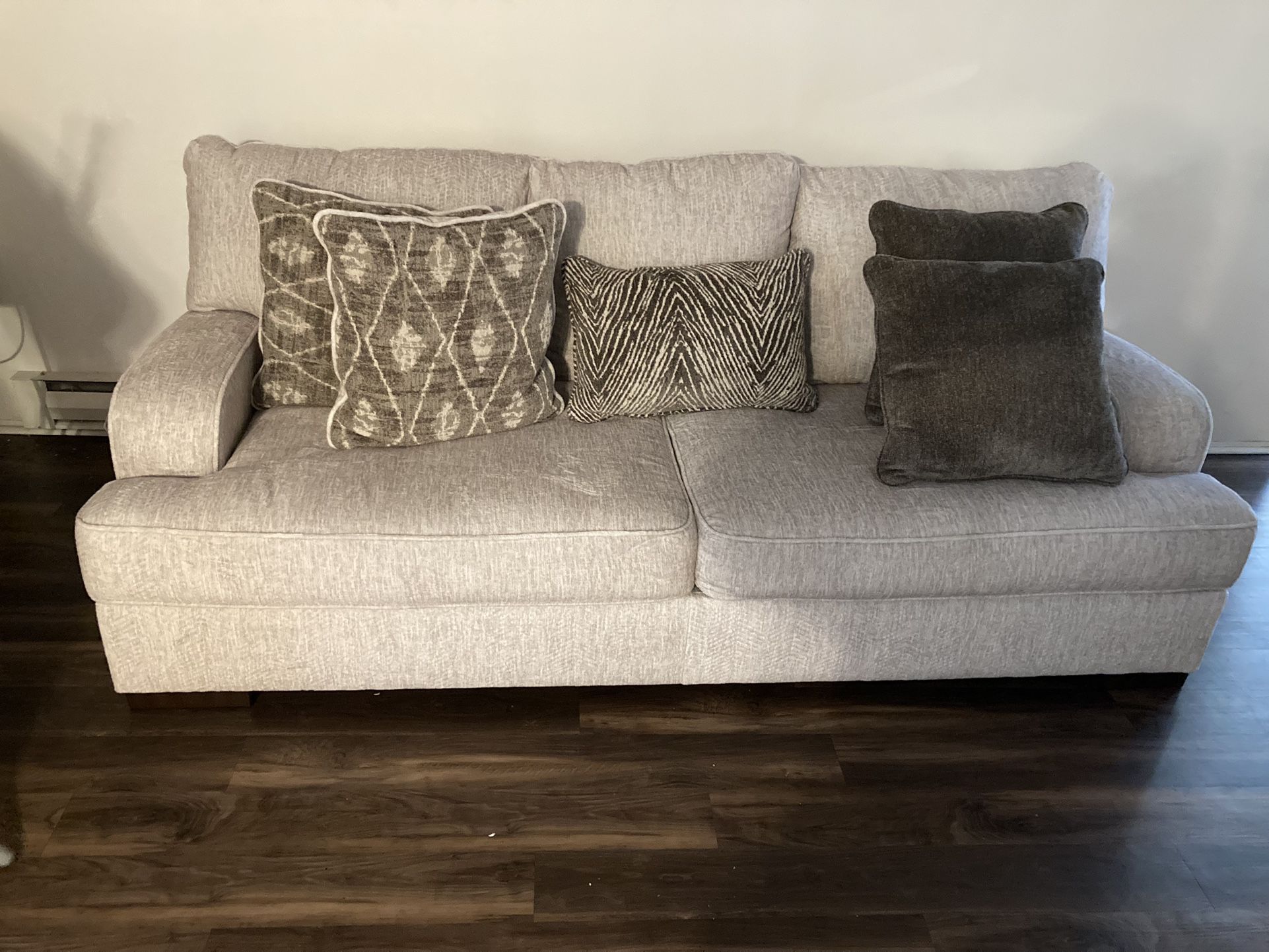 BRAND NEW  sofa 