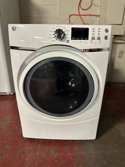 GE Electric Dryer In good condition everything works And very clean, you can see it working before 60 Days warranty