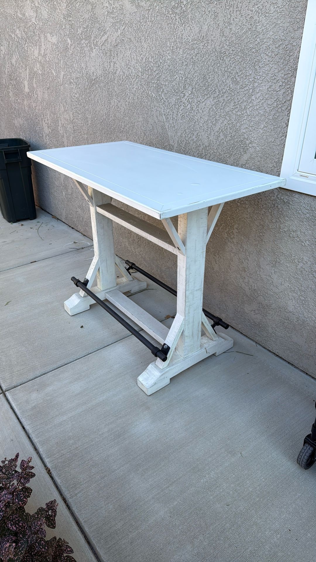Free Table