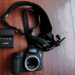 Canon EOS 6D  20,2 MP DSLR Camera (Body Only)