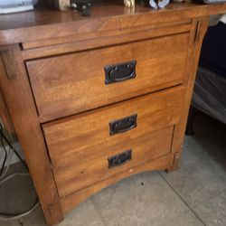Nightstand/Side Table