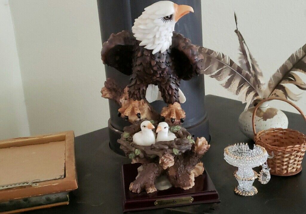 Leonardo collection porcelain bald eagle