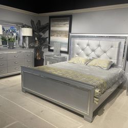 Veronica Bedroom Collection - Queen Bed