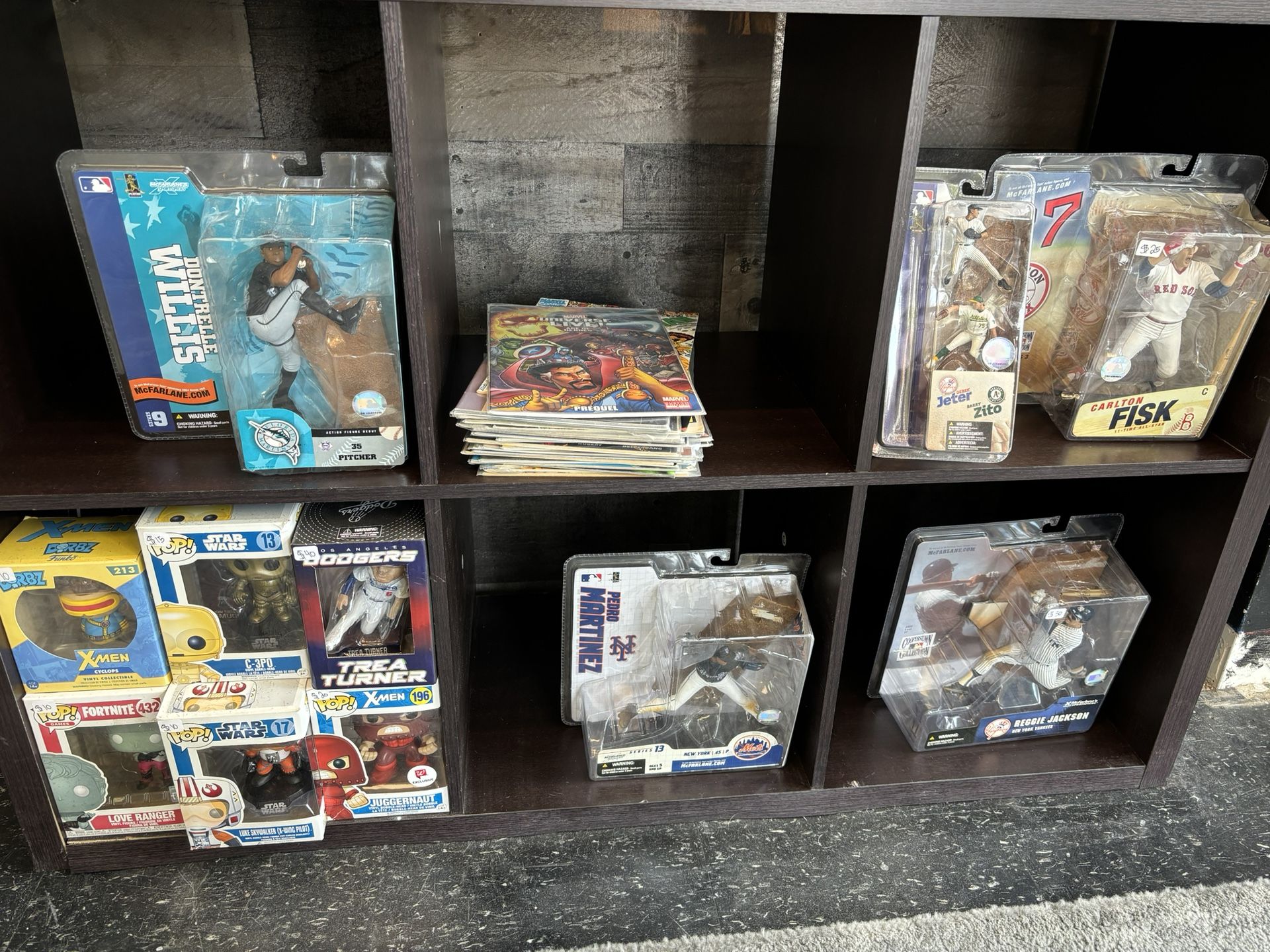 Collectible Toys And Comics 