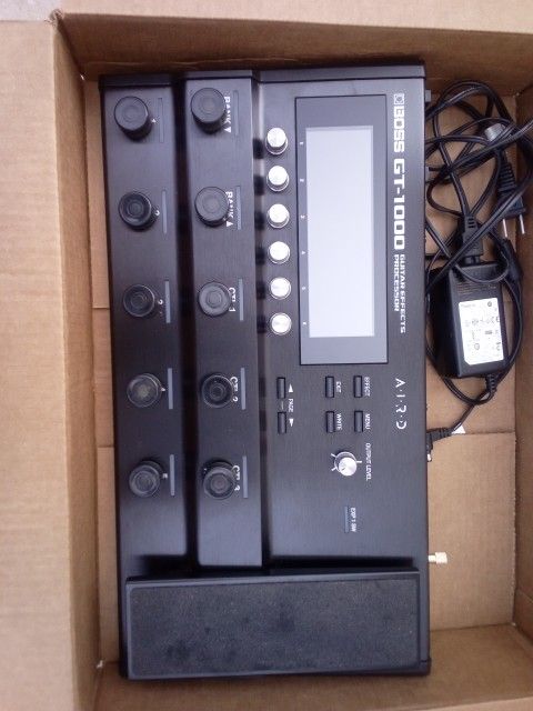 Boss Gt-1000