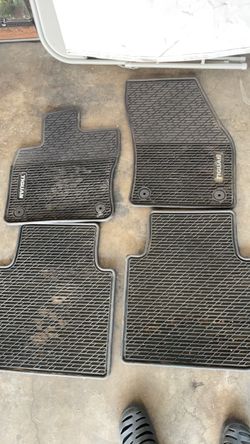 VW Tiguan OEM Rubber Floor Mats Set of 4