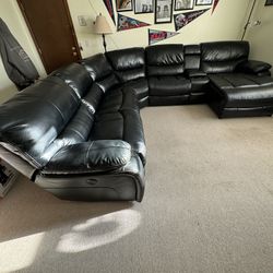 Black Leather Reclining Sectional With Chaise 