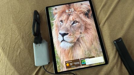 Microsoft - Surface Pro 5g- Copilot+ PC - 13” OLED Touchscreen