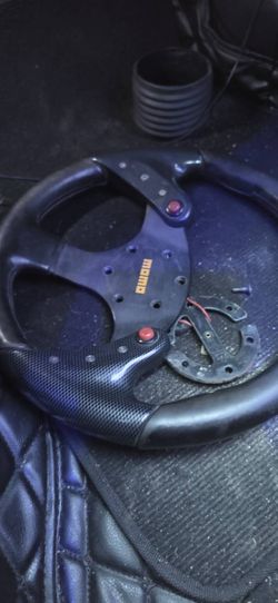MOMO MOD.80 Leather Steering Wheel