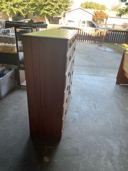 Chester drawers