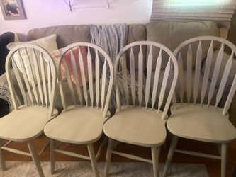 Set of 4 White Windsor Dining Chairs