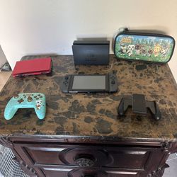 Nintendo Switch 1 w/accessories 