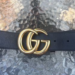 Women’s Gucci belt