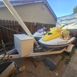 2 Seadoos $1000 With Trailor