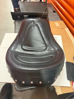 Saddlemen Renegade Deluxe Solo Seat - Studded - XVS1600 (Black) 2005-2017 Harley-Davidson Softail Motorcycles