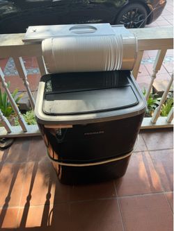 Frigidaire Portable AC air conditioner