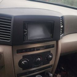 06 Jeep Laredo Read Description!!!!!!!
