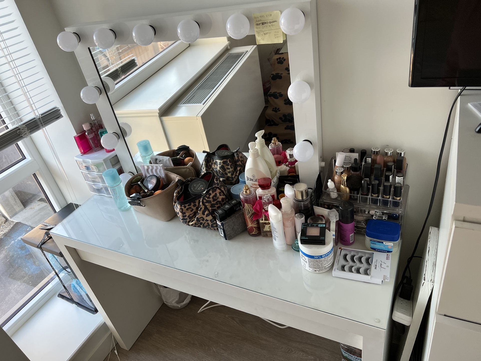 Make Up Vanity 