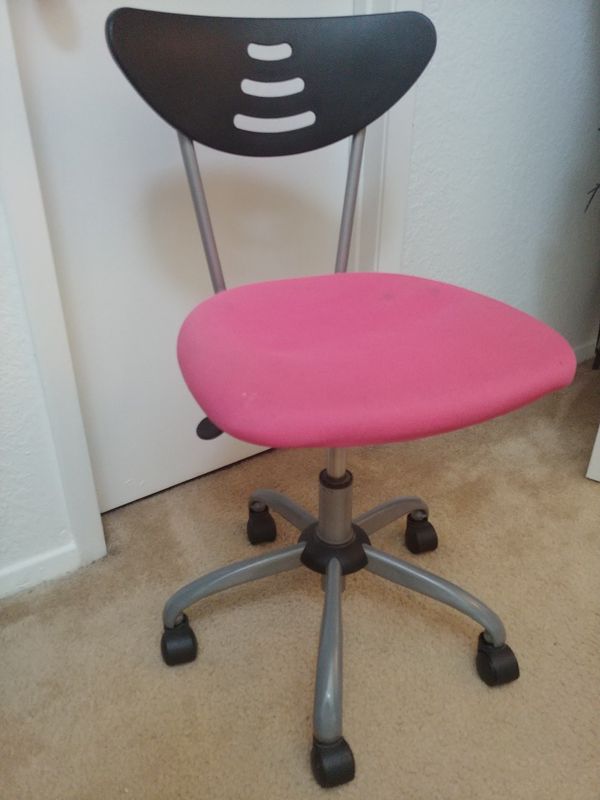 pink and black desk chair